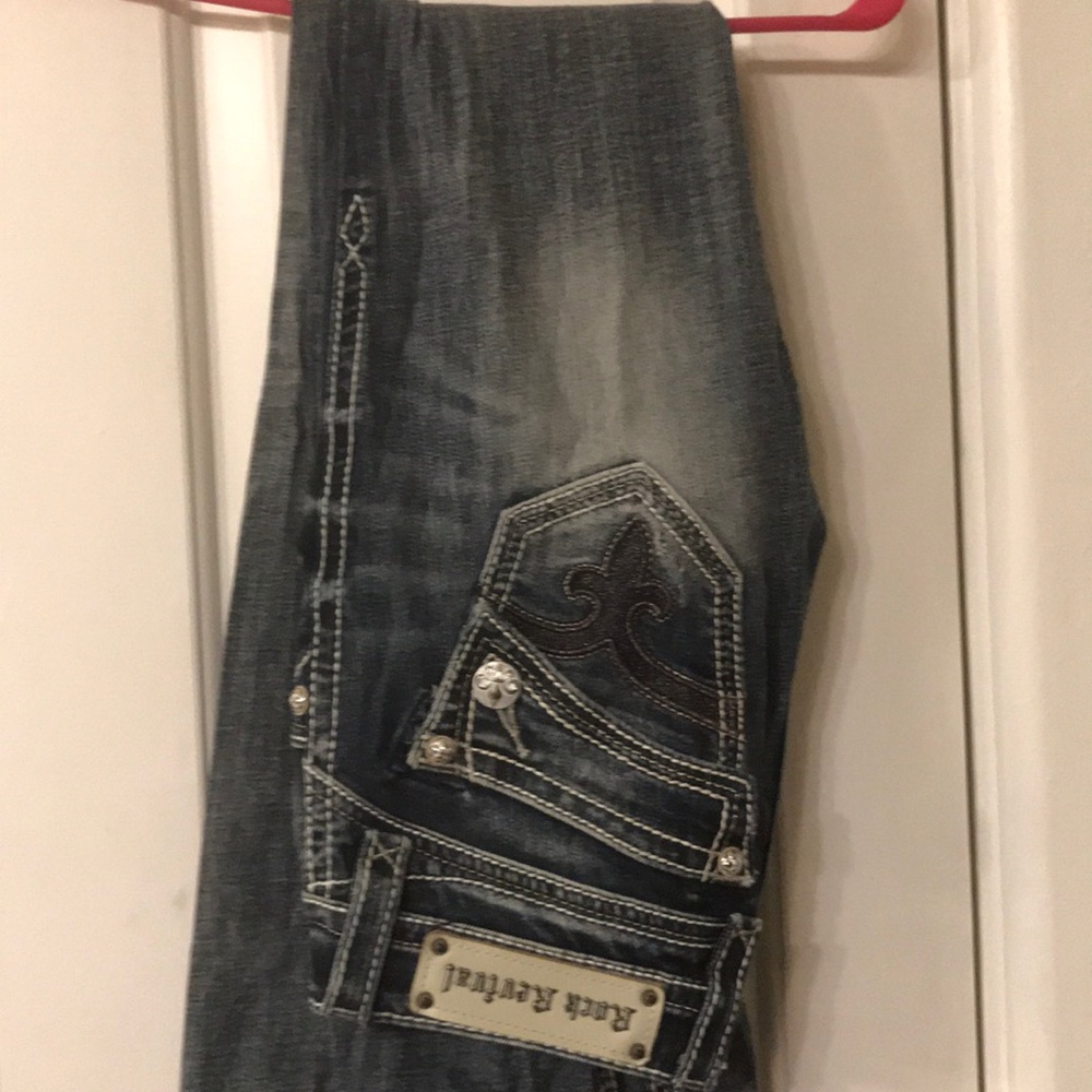 Size 25 rock revival